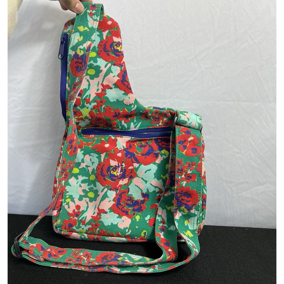 KAVU Vibrant Floral Crossbody Bag Red & Green - Picture 6 of 8
